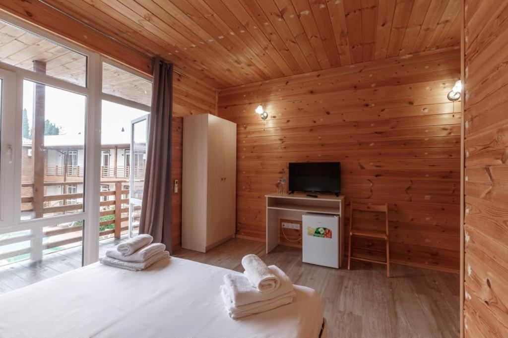 Guest House Amshin Gantiadi Dış mekan fotoğraf